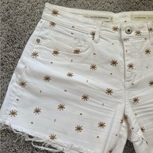 Pilcro and the Letterpress White and Orange Jean Shorts with floral Embroidery